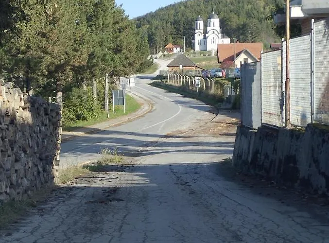 Brvnare Kusici Vikendica